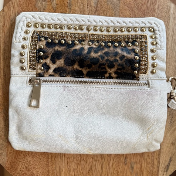 Cache leopard white faux leather jeweled and stub clutch bag - Picture 7 of 14